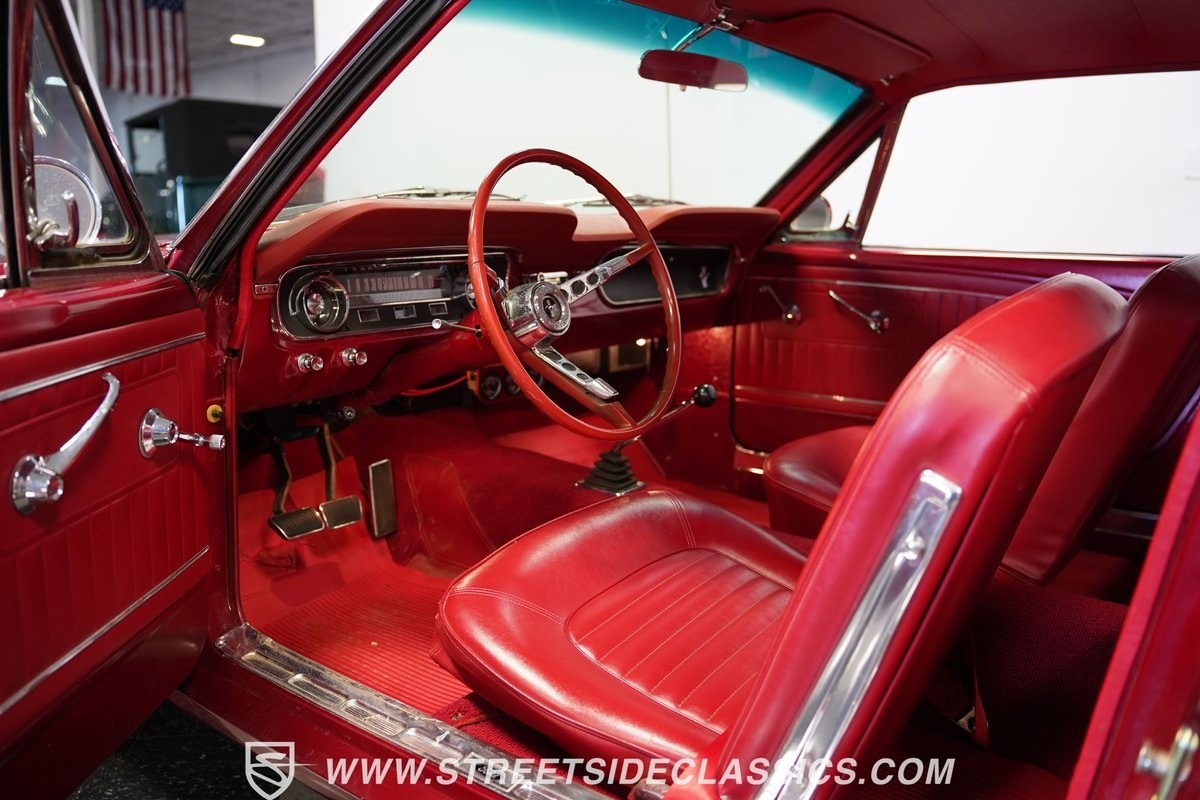 Ford-Mustang-1965-Coupe-4