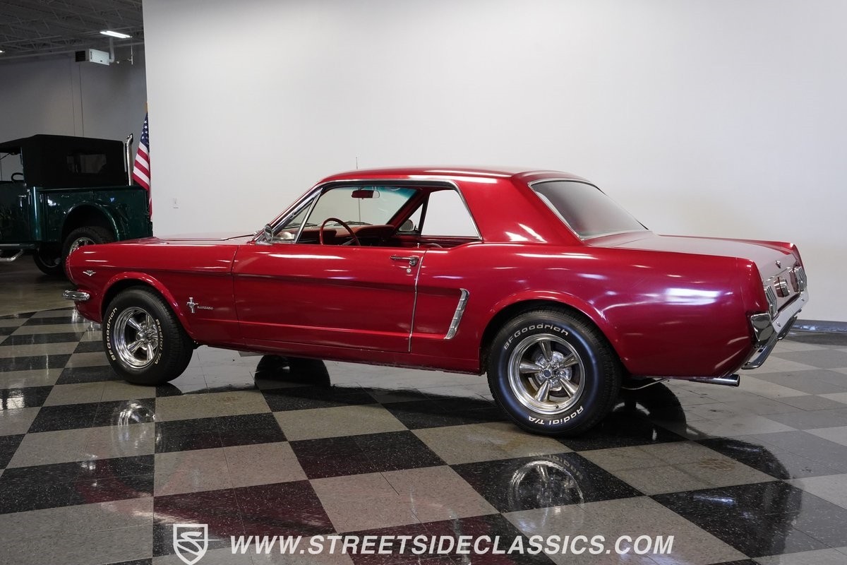 Ford-Mustang-1965-Coupe-8