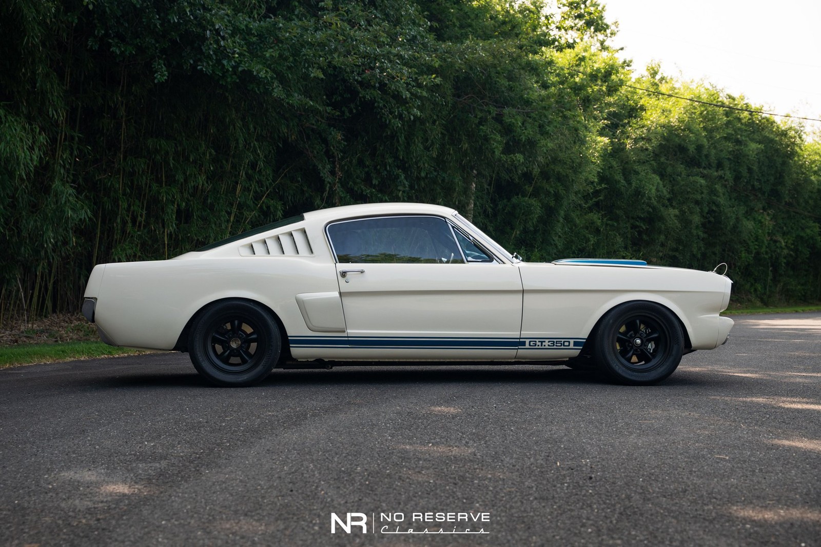Ford-Mustang-1965-Other-11