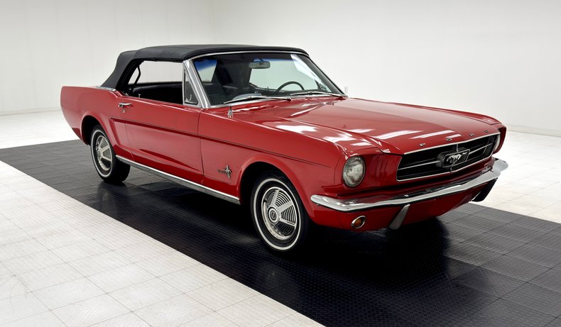 Ford-Mustang-1965-Rangoon-Red-Black-12