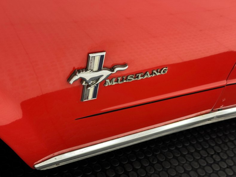 Ford-Mustang-1965-Rangoon-Red-Black-17