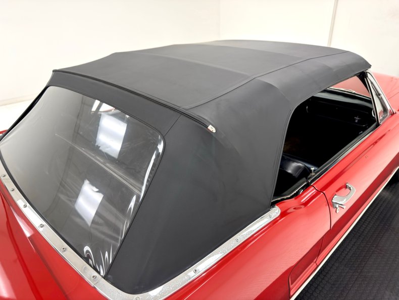 Ford-Mustang-1965-Rangoon-Red-Black-25