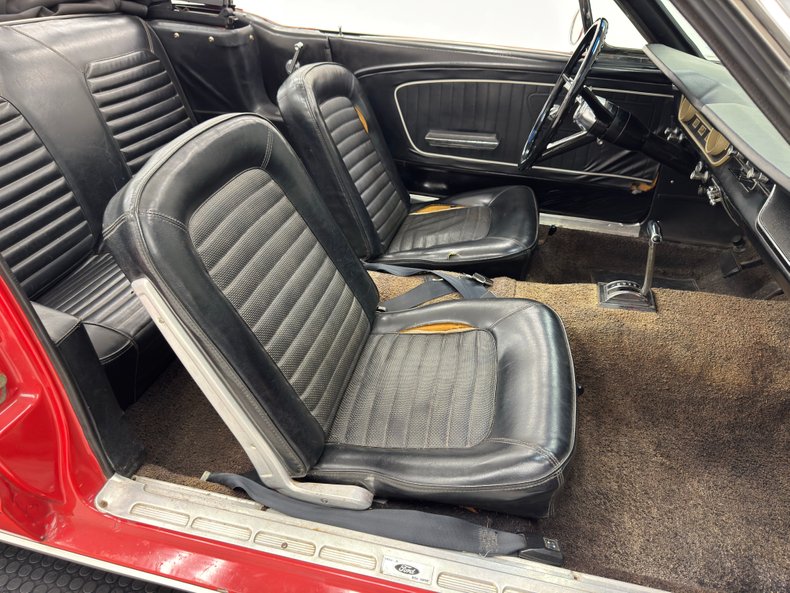 Ford-Mustang-1965-Rangoon-Red-Black-44