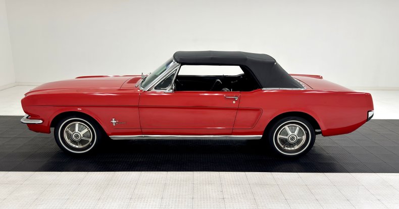 Ford-Mustang-1965-Rangoon-Red-Black-48