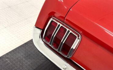Ford-Mustang-1965-Rangoon-Red-Black-49