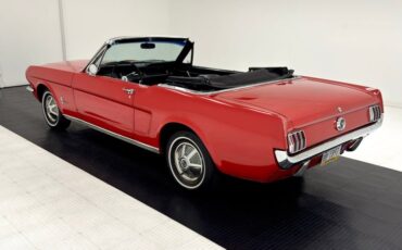 Ford-Mustang-1965-Rangoon-Red-Black-8