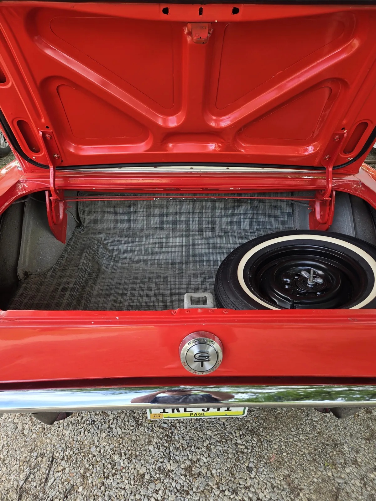 Ford-Mustang-1965-Red-White-7