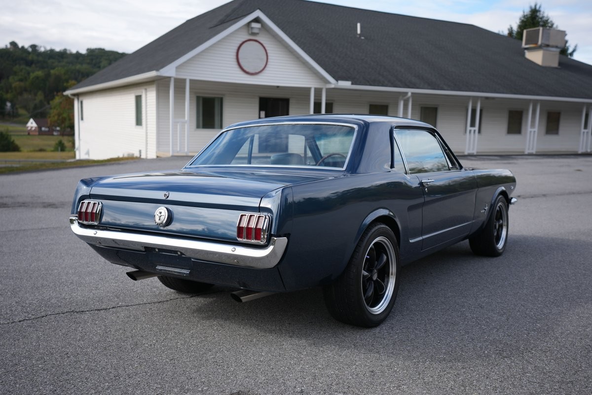Ford-Mustang-1966-10