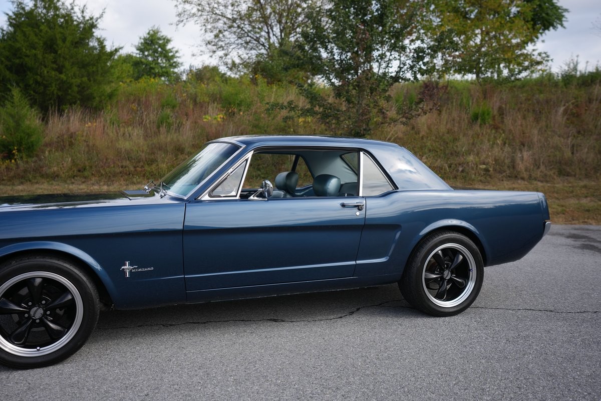 Ford-Mustang-1966-20