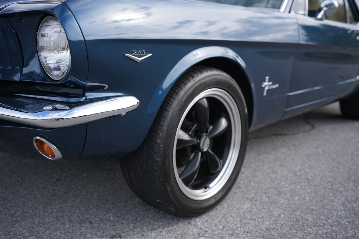 Ford-Mustang-1966-24