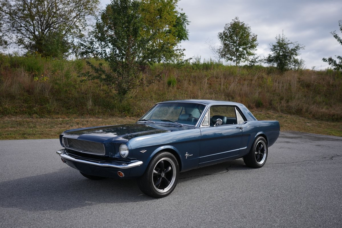 Ford-Mustang-1966