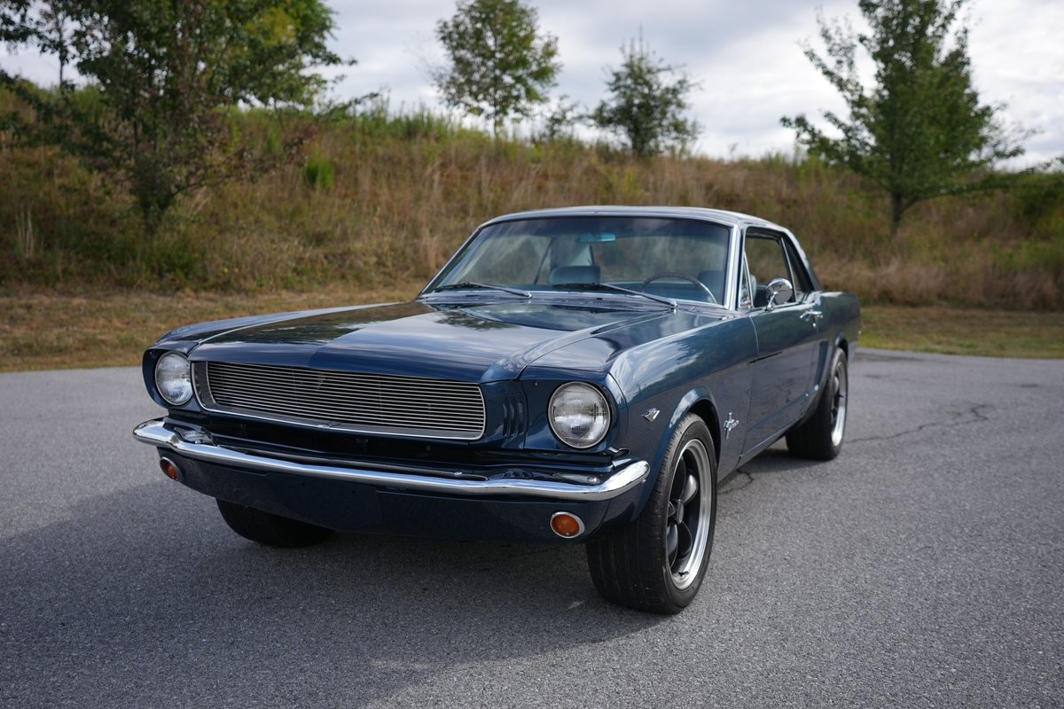 Ford-Mustang-1966-4