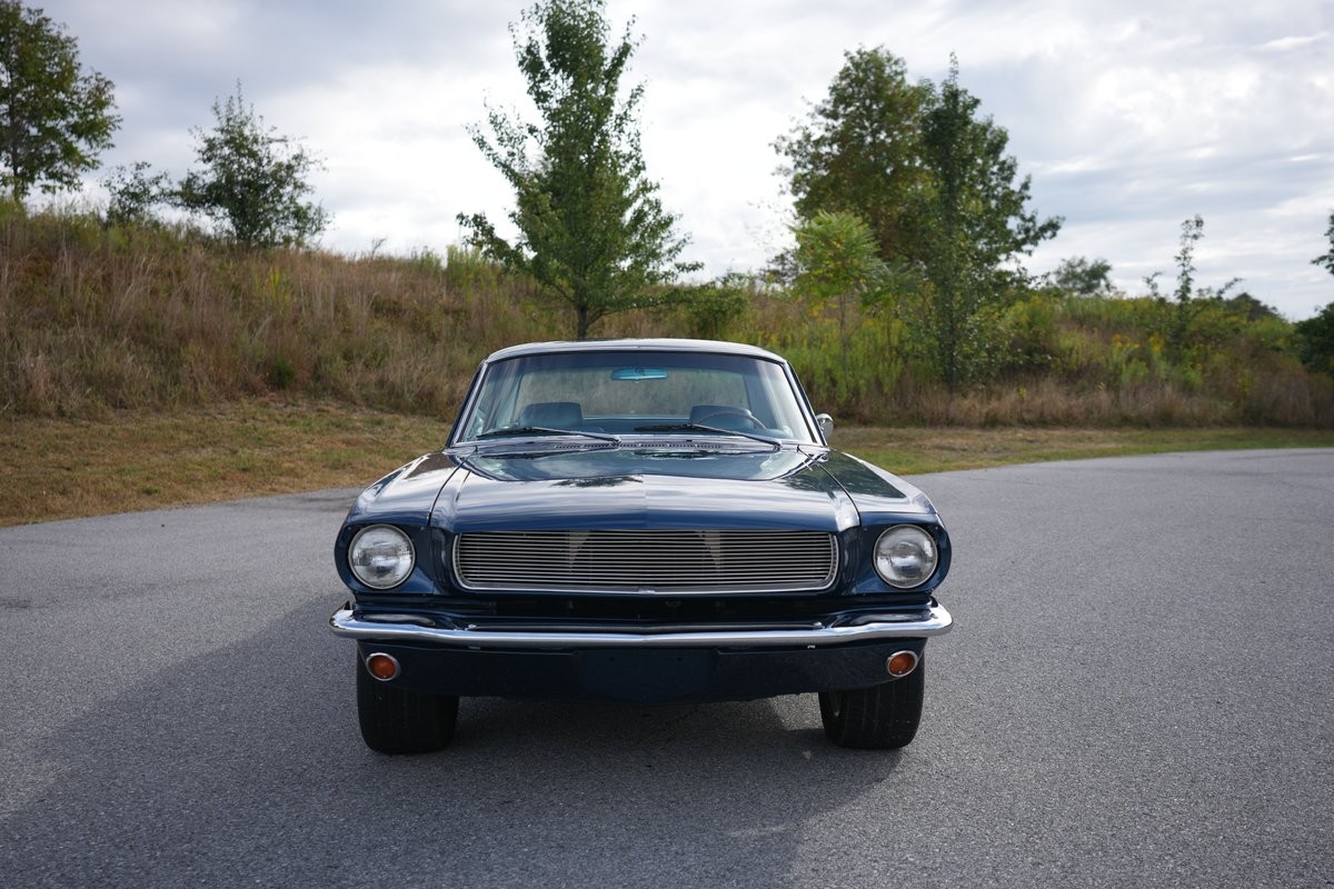 Ford-Mustang-1966-5