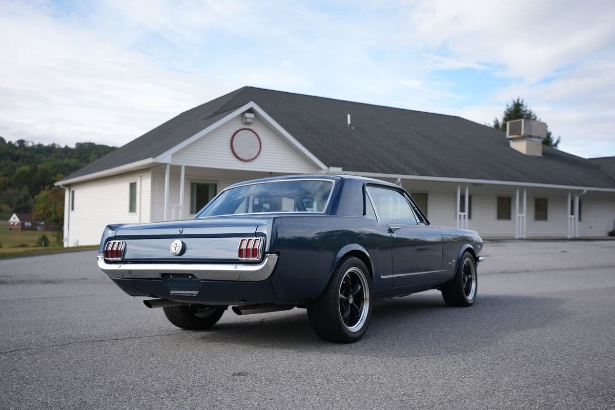Ford-Mustang-1966-9