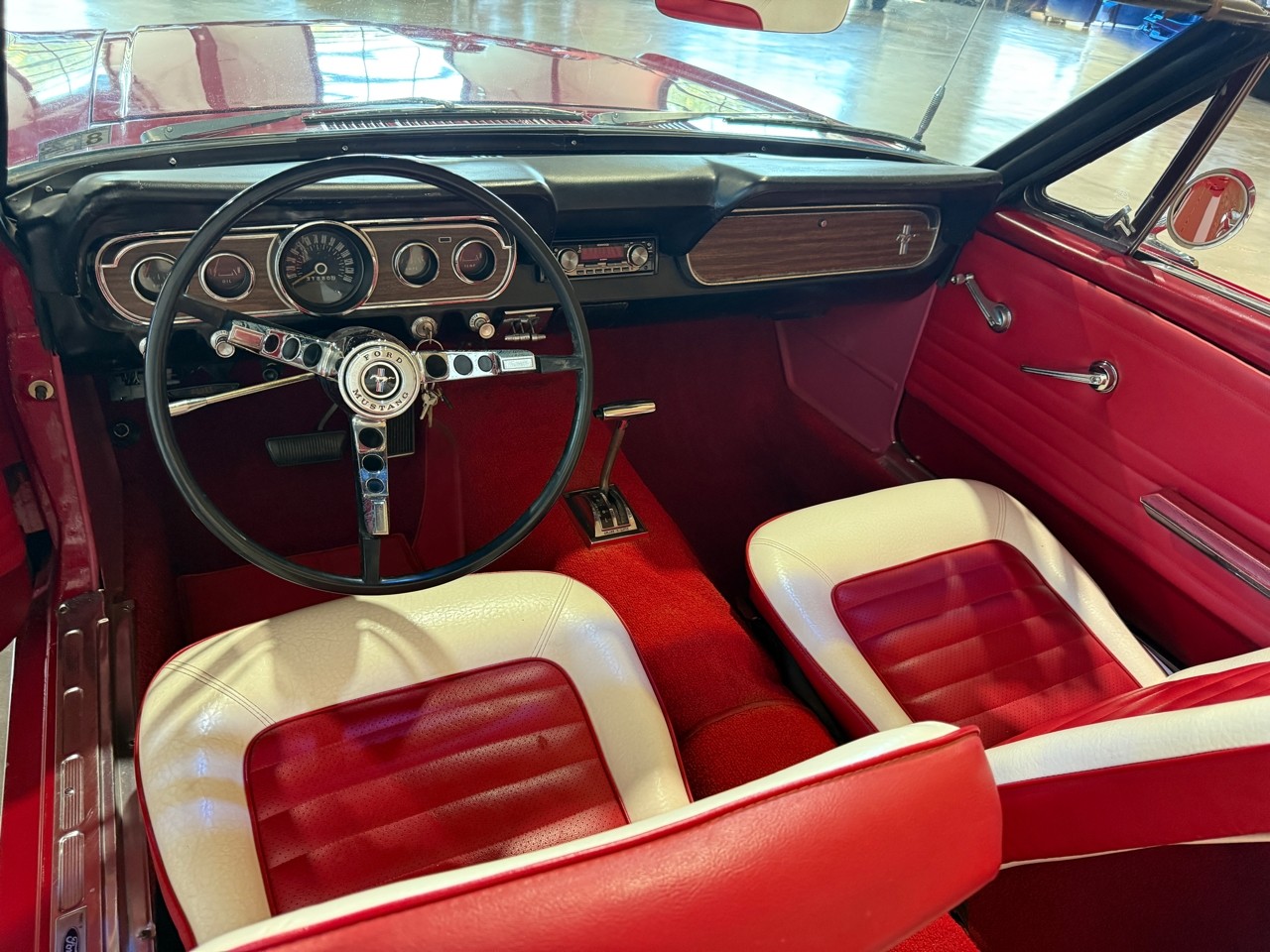 Ford-Mustang-1966-American-Muscle-Car-29