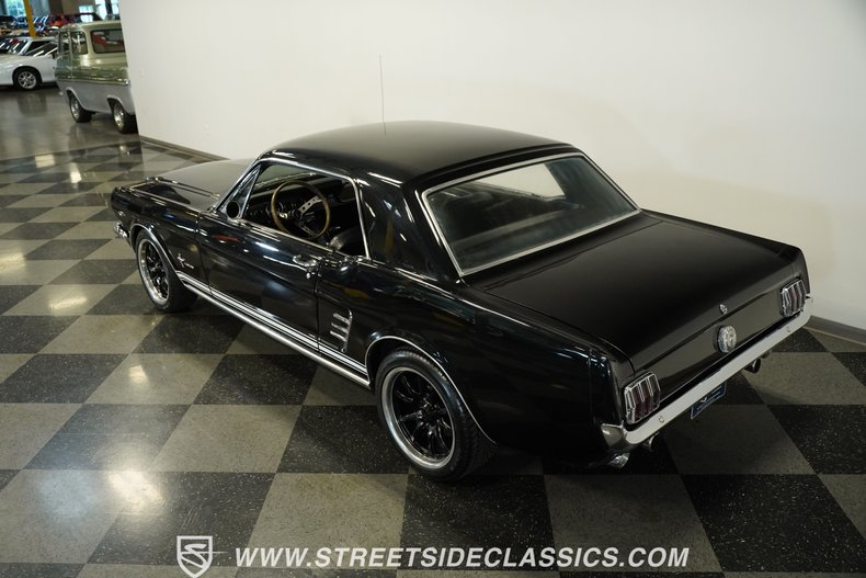 Ford-Mustang-1966-Black-Black-11
