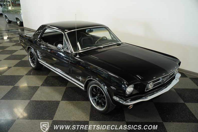 Ford-Mustang-1966-Black-Black-19