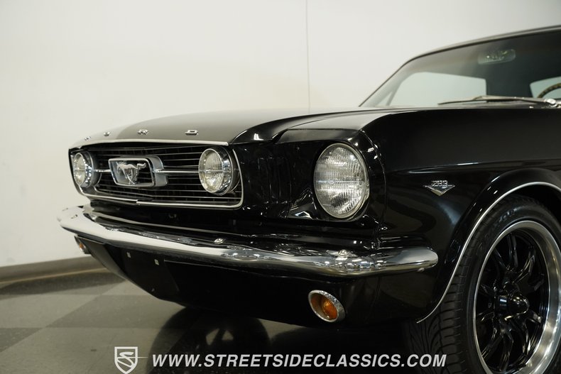 Ford-Mustang-1966-Black-Black-21
