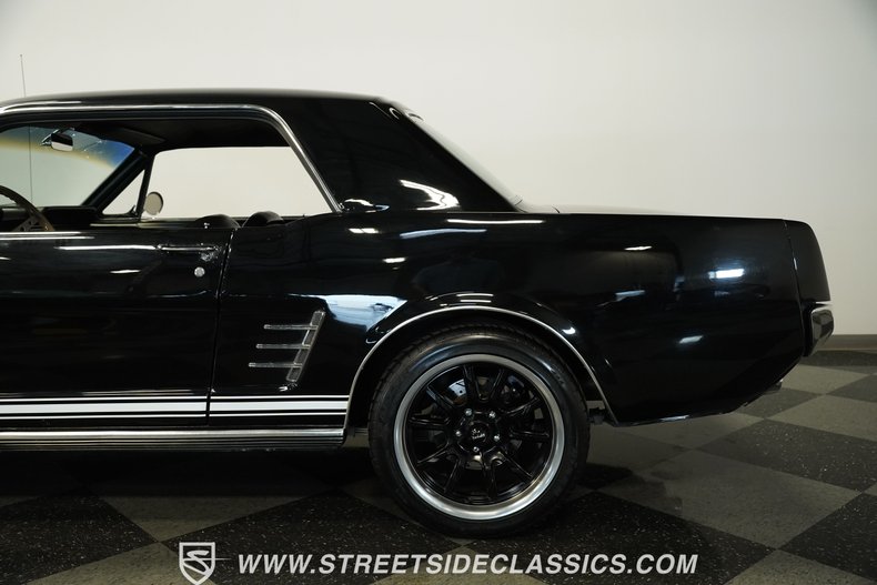 Ford-Mustang-1966-Black-Black-22