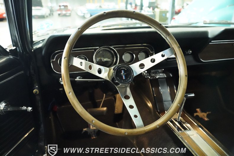 Ford-Mustang-1966-Black-Black-37