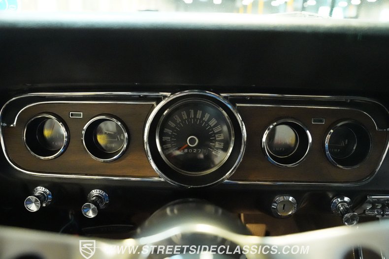 Ford-Mustang-1966-Black-Black-38