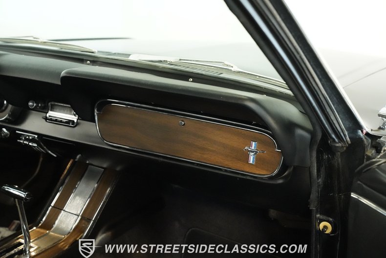 Ford-Mustang-1966-Black-Black-47