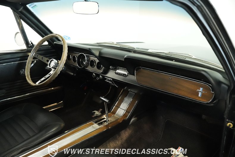 Ford-Mustang-1966-Black-Black-48