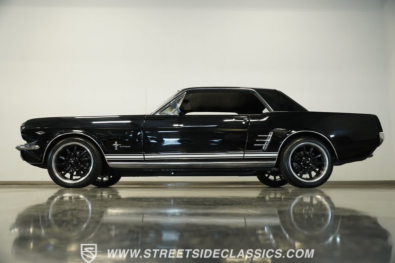 Ford-Mustang-1966-Black-Black-7
