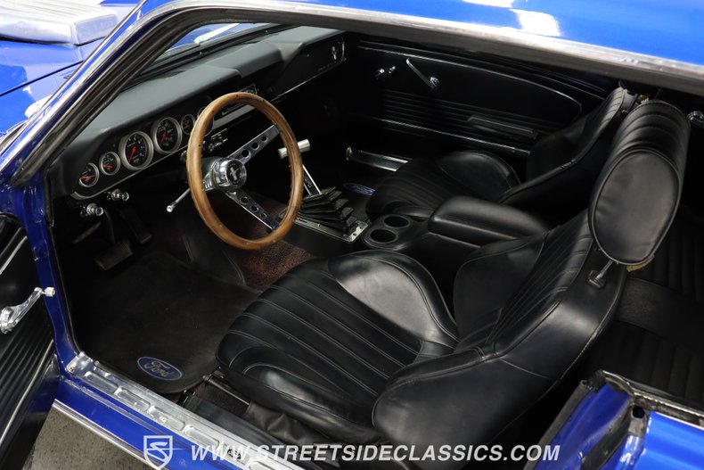 Ford-Mustang-1966-Blue-Black-3