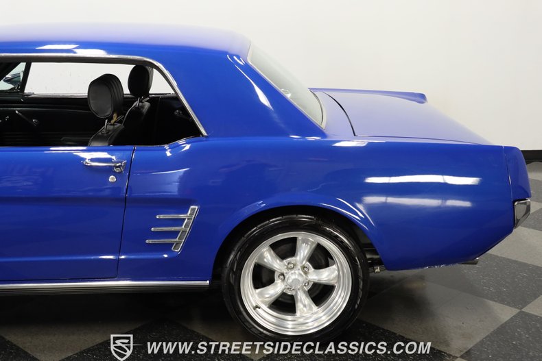Ford-Mustang-1966-Blue-Black-30