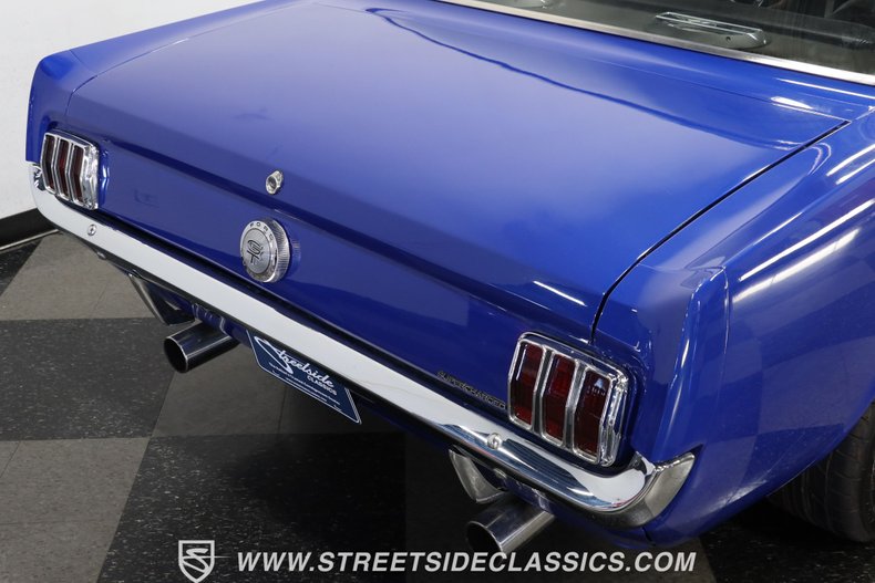 Ford-Mustang-1966-Blue-Black-31