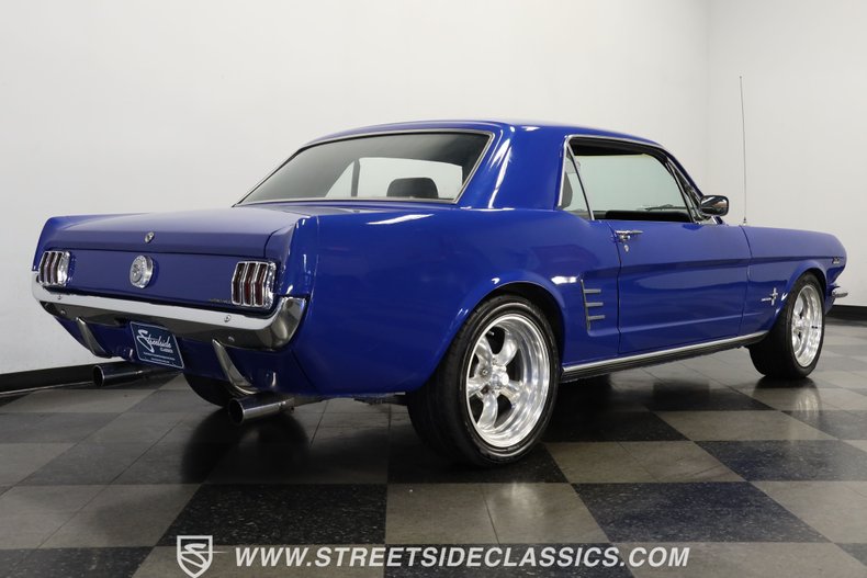 Ford-Mustang-1966-Blue-Black-32