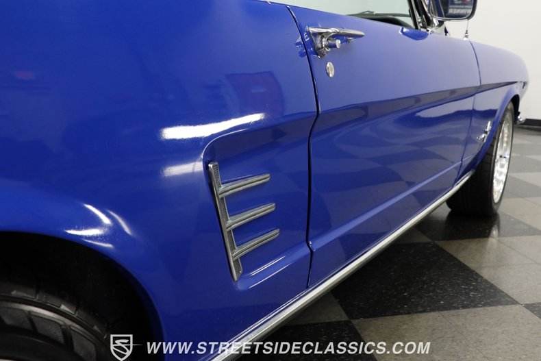 Ford-Mustang-1966-Blue-Black-33