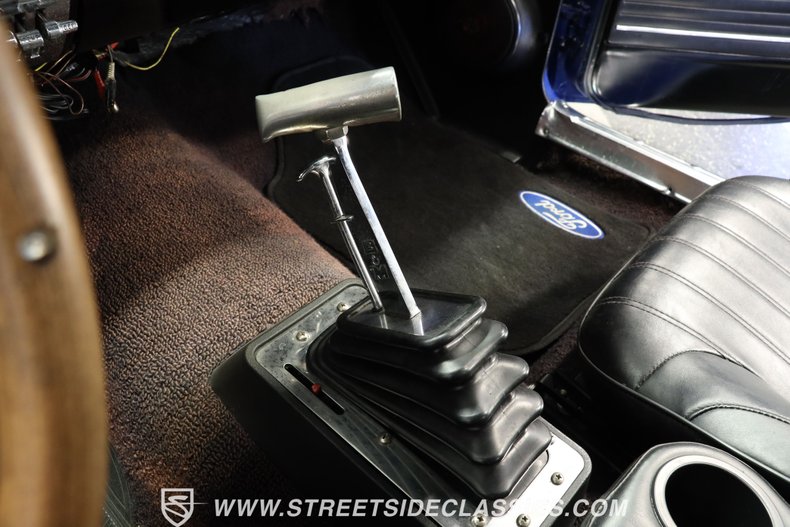 Ford-Mustang-1966-Blue-Black-46