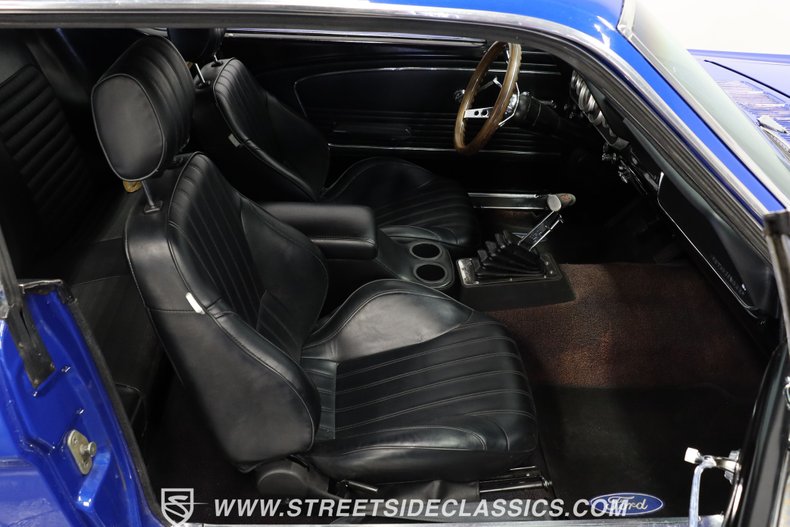 Ford-Mustang-1966-Blue-Black-8