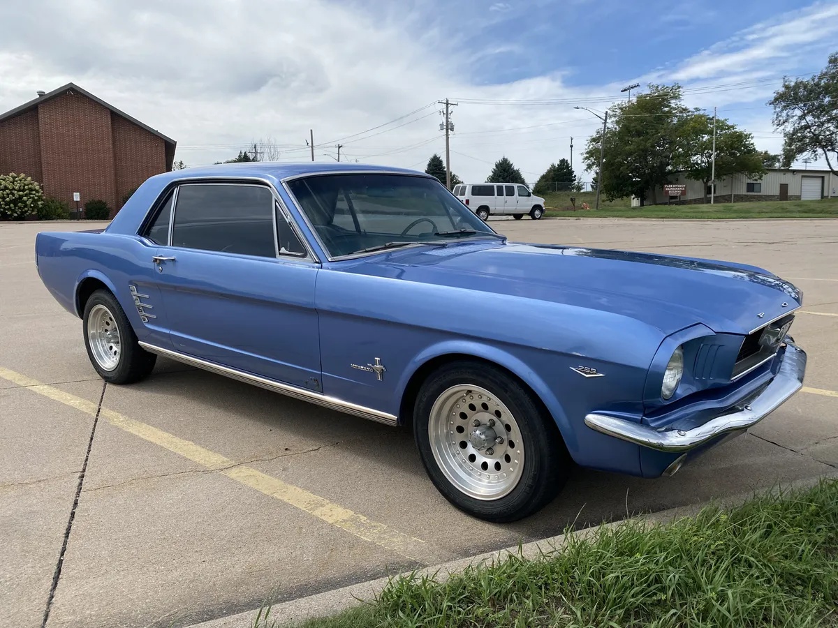Ford-Mustang-1966-Blue-Blue-1