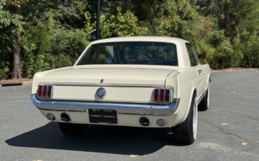 Ford-Mustang-1966-Coupe-10