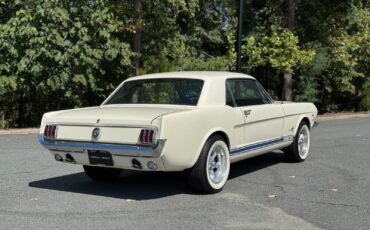 Ford-Mustang-1966-Coupe-11