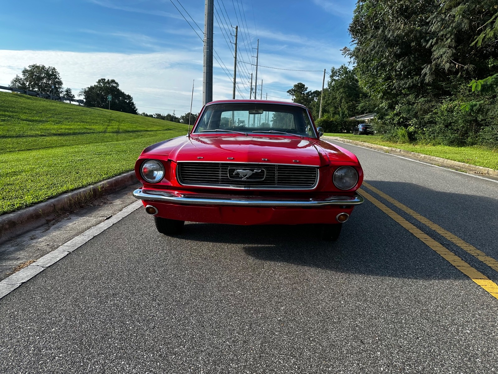 Ford-Mustang-1966-Coupe-2