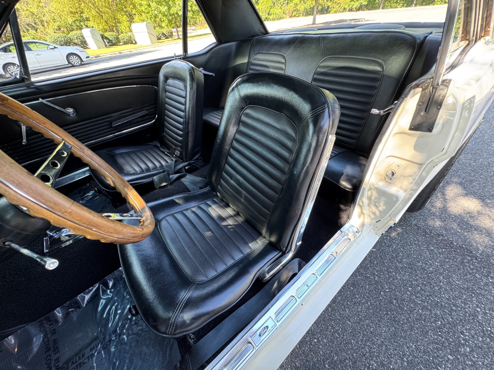 Ford-Mustang-1966-Coupe-26