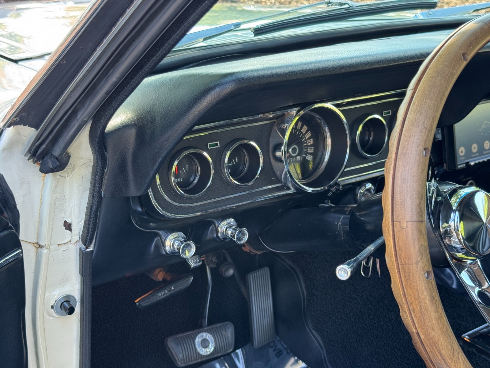 Ford-Mustang-1966-Coupe-30