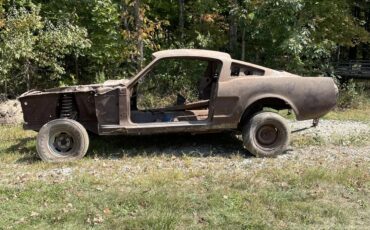 Ford-Mustang-1966-Primer-Bare