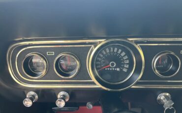 Ford-Mustang-1966-Red-Black-1
