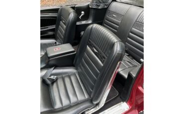 Ford-Mustang-1966-Red-Black-2