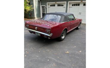 Ford-Mustang-1966-Red-Black