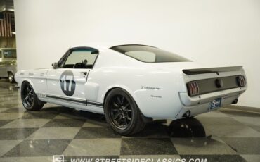 Ford-Mustang-1966-Space-white-Black-10