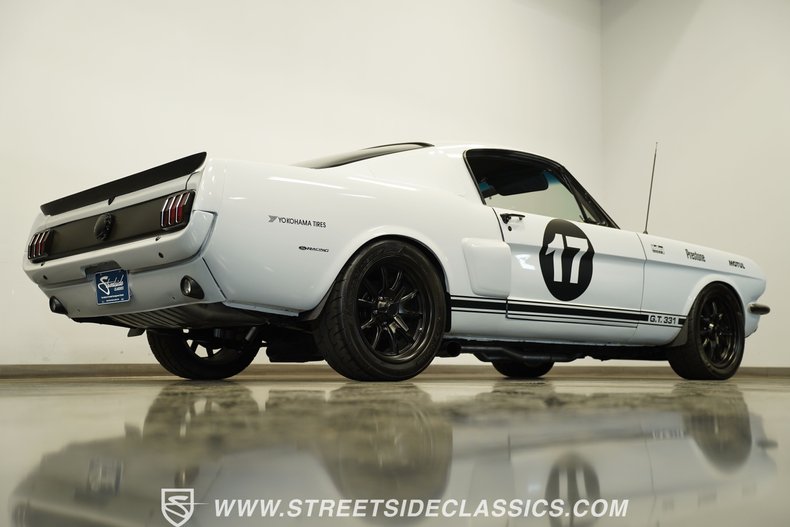 Ford-Mustang-1966-Space-white-Black-14