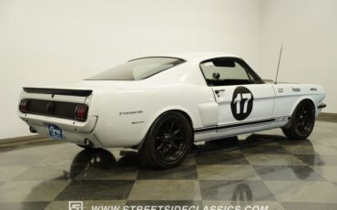 Ford-Mustang-1966-Space-white-Black-15