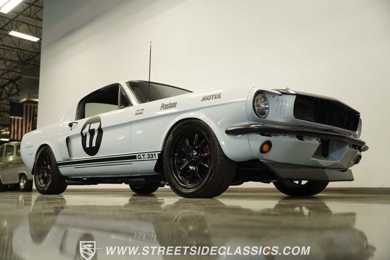 Ford-Mustang-1966-Space-white-Black-20