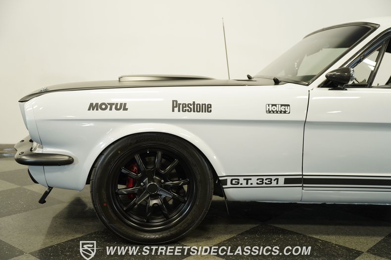 Ford-Mustang-1966-Space-white-Black-24